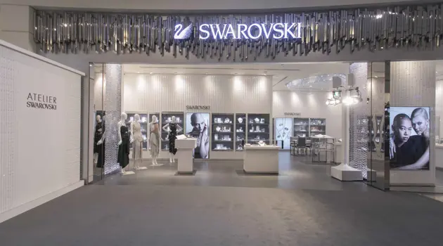 Shopping in aeroporto: Swarovski
