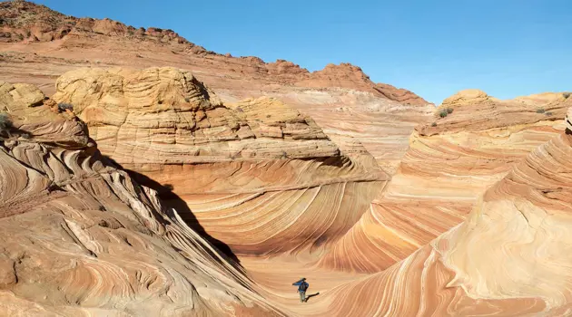 Travel to iconic destinations