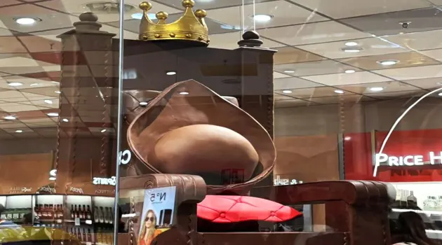 Chocolate artwork at Bologna airport