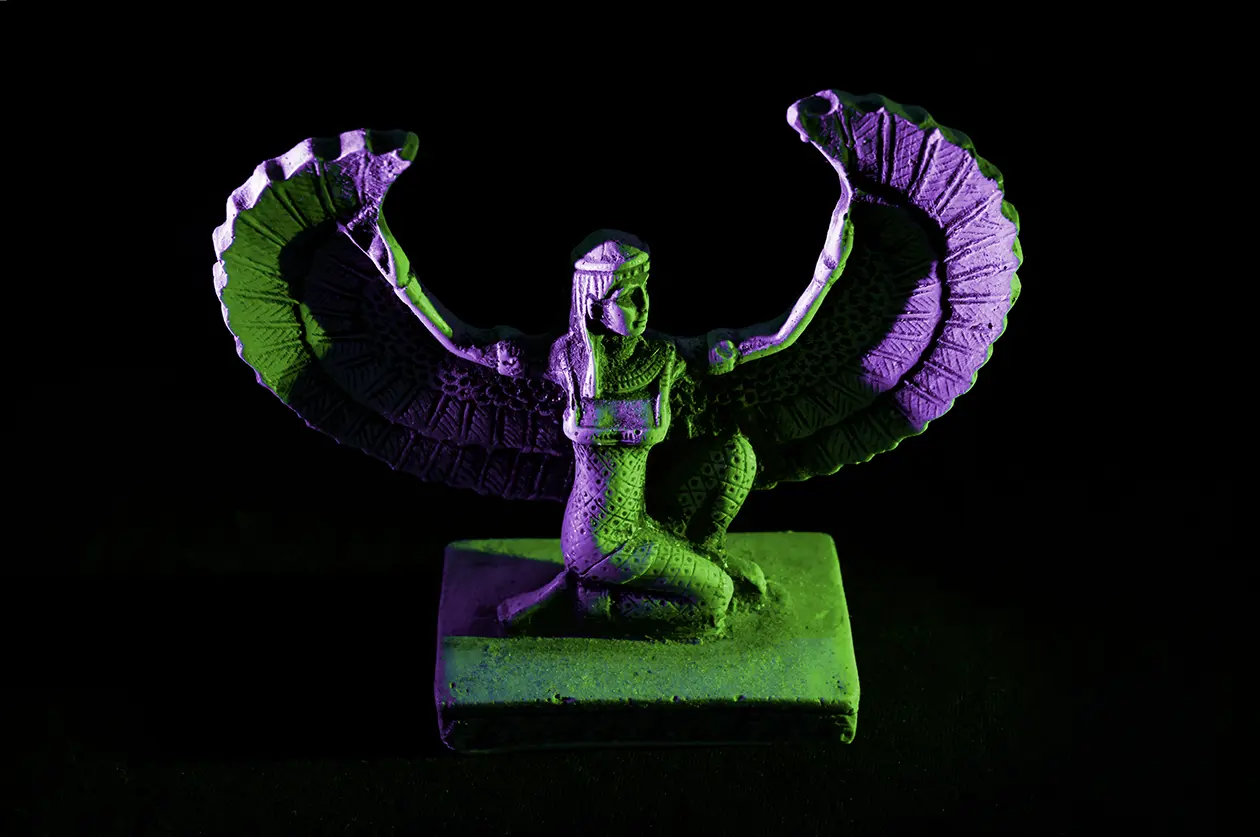 Statue of winged Isis. Copyright © Sisterscom.com / cobalt88 / Depositphotos