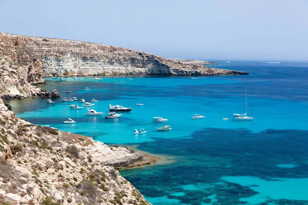 Lampedusa. Copyright © Sisterscom.com / Shutterstock