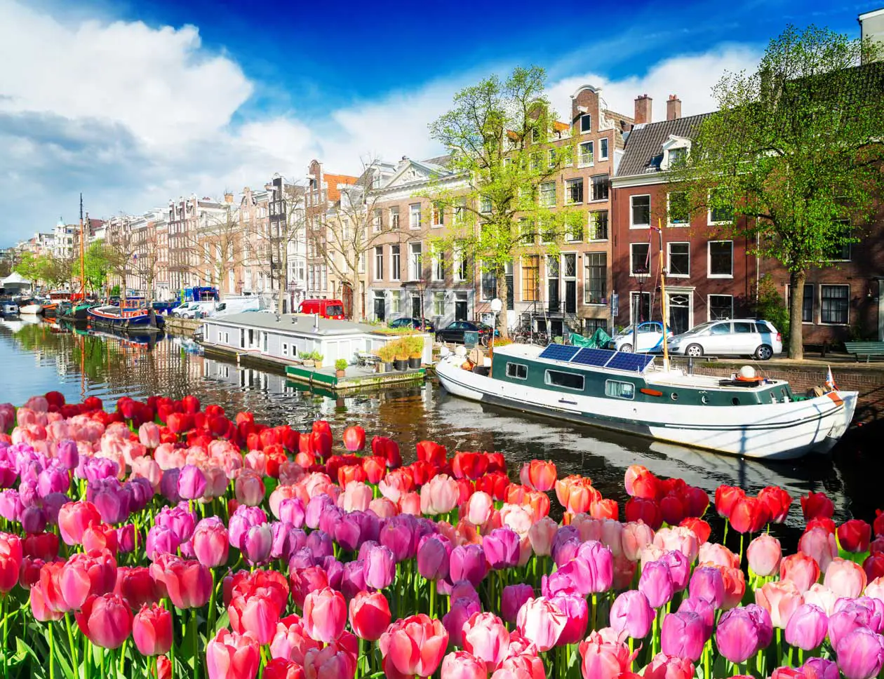 Amsterdam. Foto: Copyright © Sisterscom.com / Depositphotos