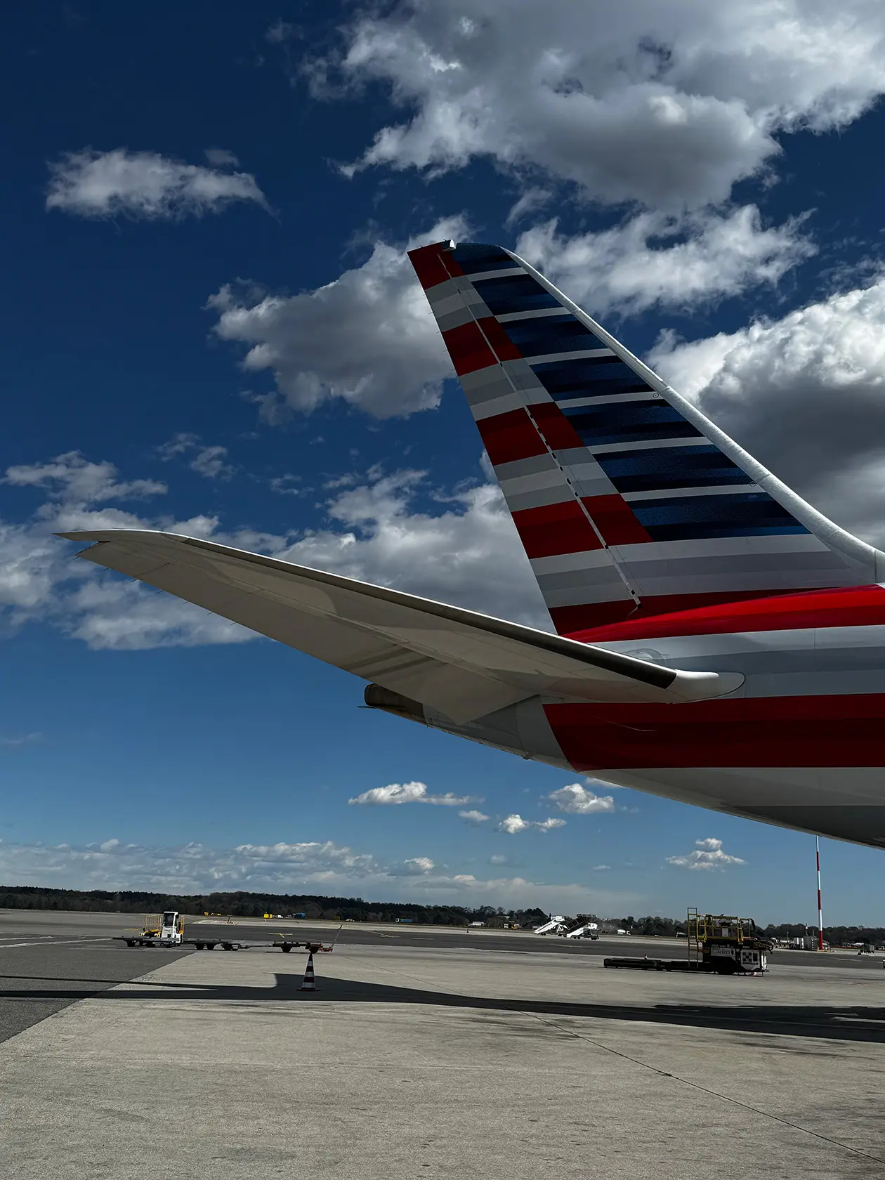 American Airlines Copyright ©&nbsp;Avion Toirism Magazine / Sisterscom.com