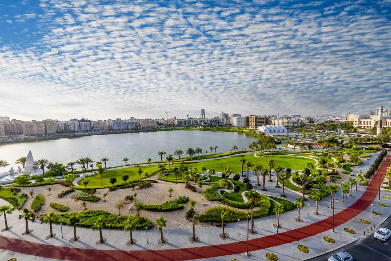 Jeddah: Copyright © Sisterscom.com /&nbsp;Depositphotos.com
