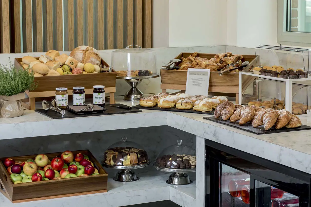 Buffet all'Aspire Executive Lounge di Venezia © Swissport International AG