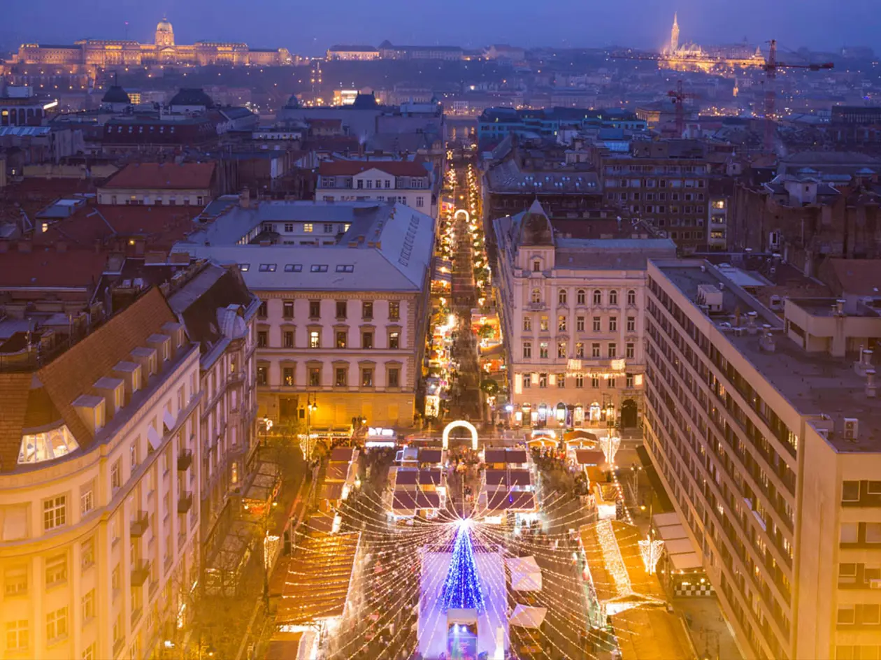 Budapest Foto: Copyright © Sisterscom.com / Depositphotos