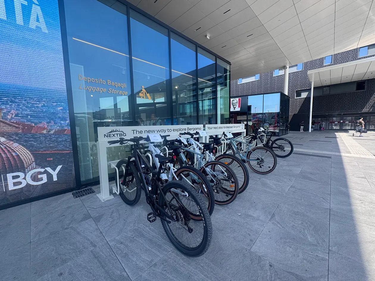NextBG noleggio e-bike BGY ©&nbsp;Sisterscom.com / Avion Tourism Magazine