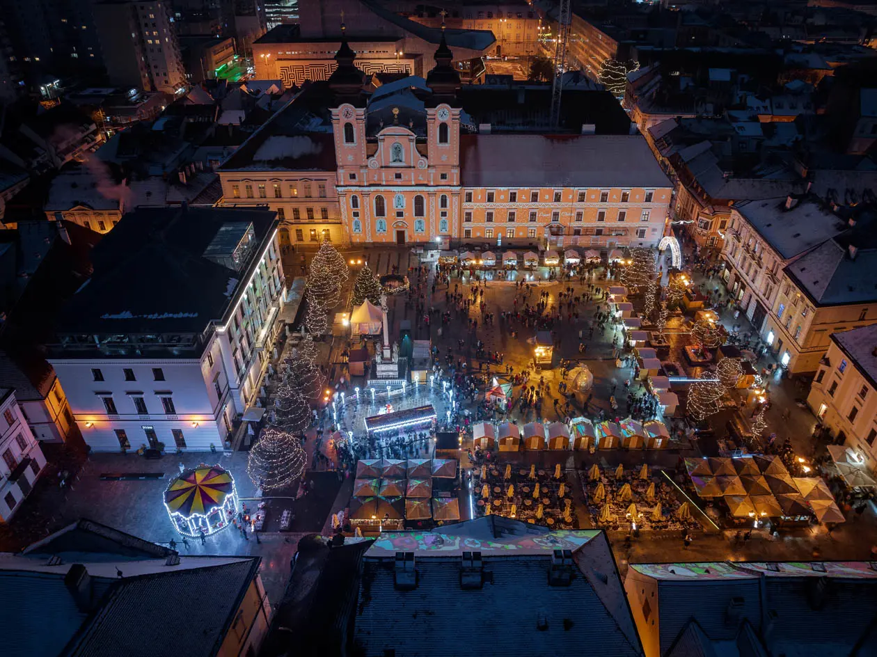 Gyor Foto: Copyright © Sisterscom.com / Depositphotos