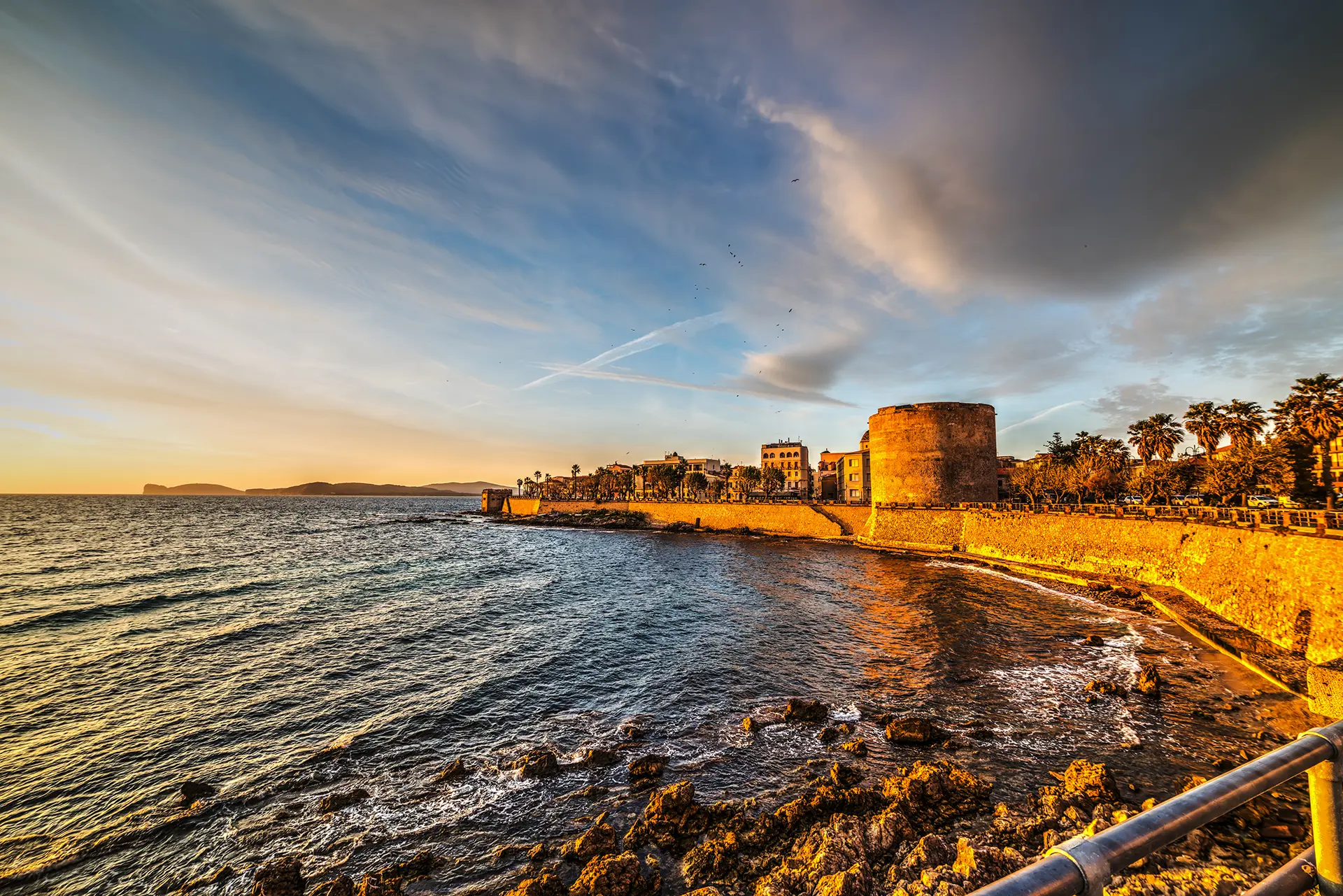 Alghero. Foto: Copyright © Sisterscom.com / Shutterstock 