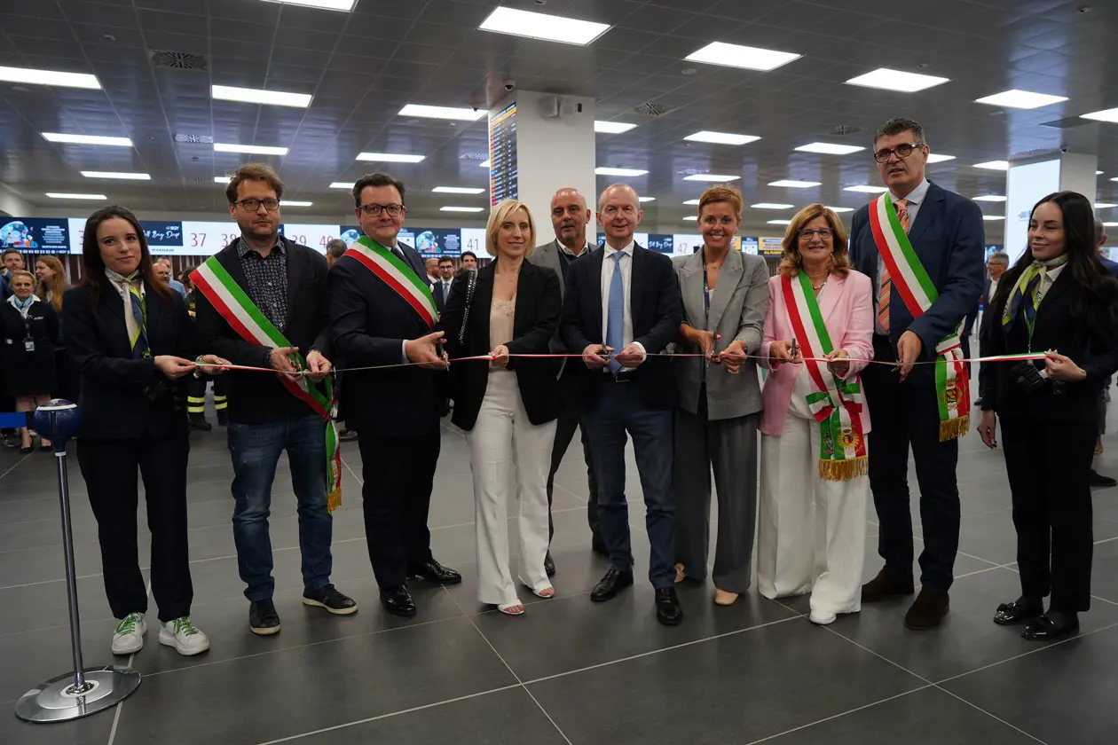 Taglio del nastro nuova area check all'aeroporto di Milano Bergamo Foto: Ufficio Stampa SACBO