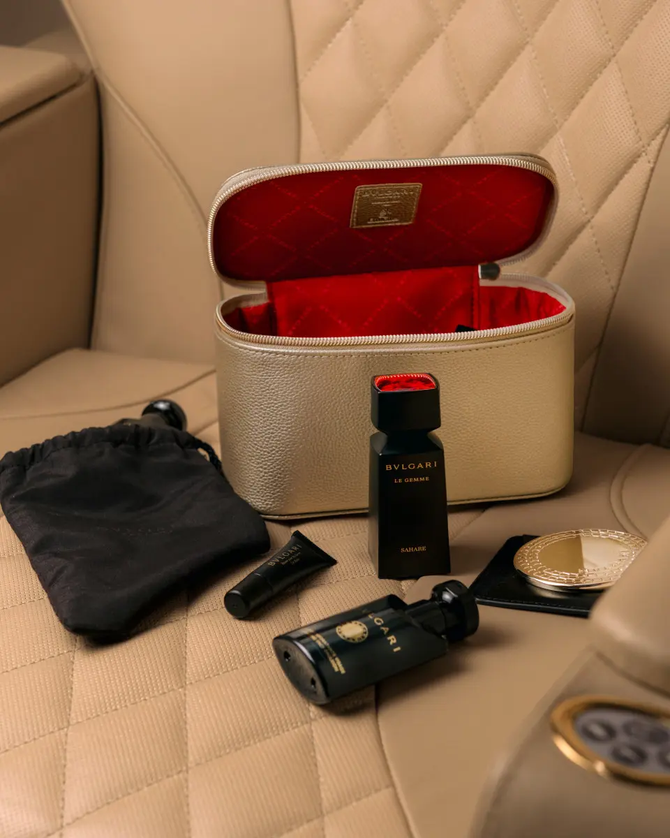 Emirates, amenity kit Bulgari First e Business Class Copyright © Emirates Airlines /&nbsp;The Emirates Group