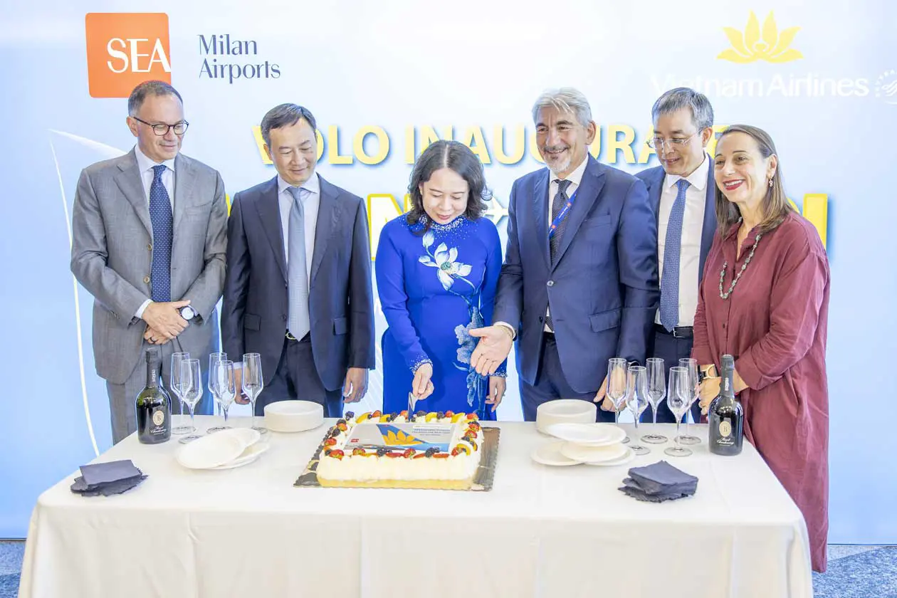 Malpensa, inaugurazione di Vietnam Airlines Foto: Copyright © Ufficio Stampa SEA