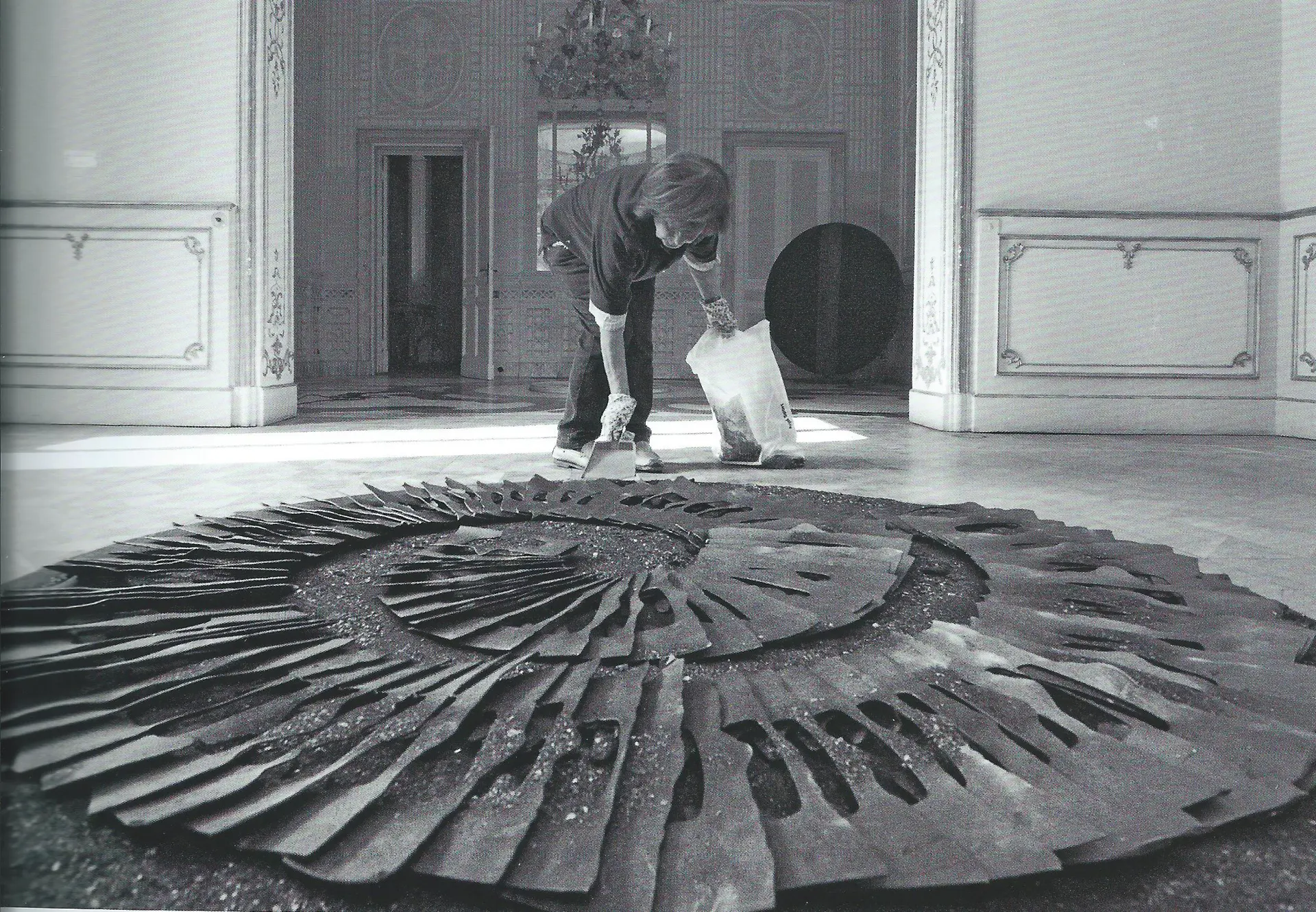 Franca Ghitti, con Meridiana, anni novanta, Foto © Fondazione Archivio Franca Ghitti