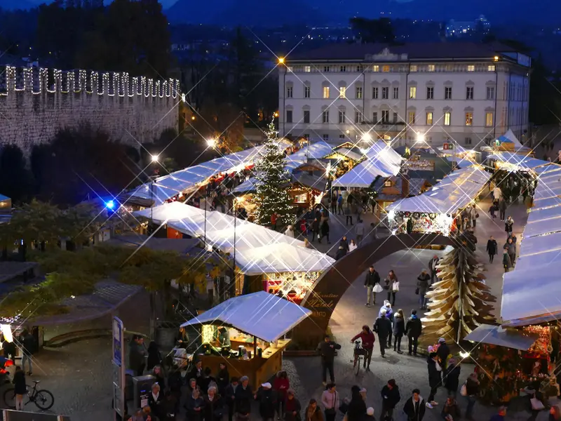 Trento, Piazza Fiera. Credito: Archivio APT Trento L. Franceschi.