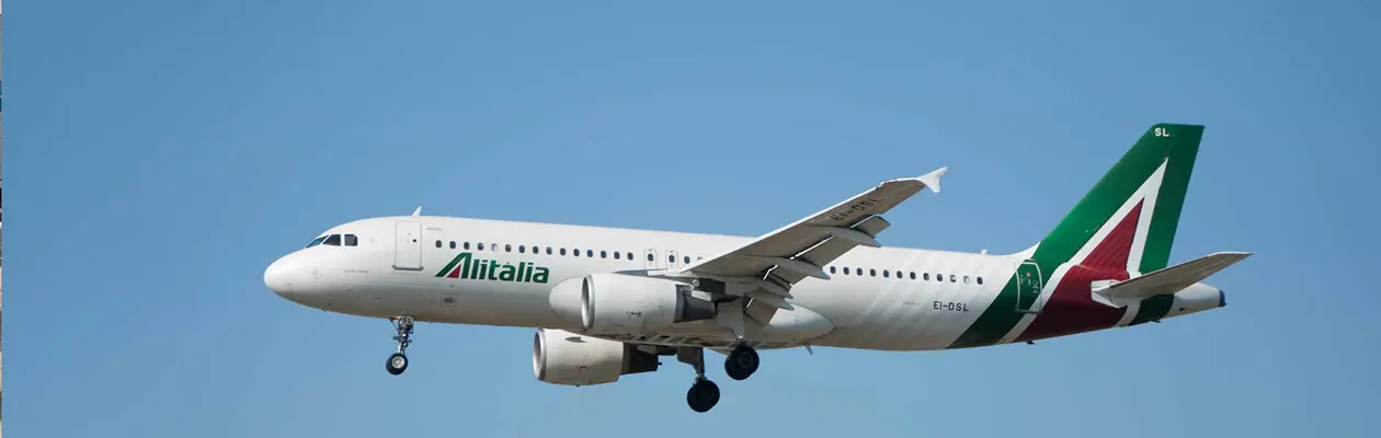 COVID-19: Alitalia passengers must wear protective breathing masks on board