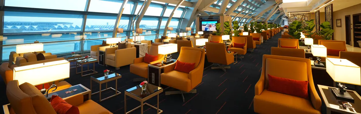 New Emirates lounge at Bangkok Airport