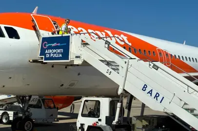 easyJet flies from Bari to London and Nice even in winter
