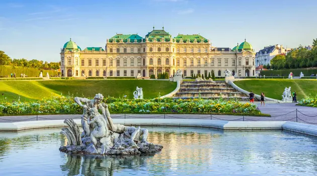 Direct flights from Forlì to Vienna with travel packages