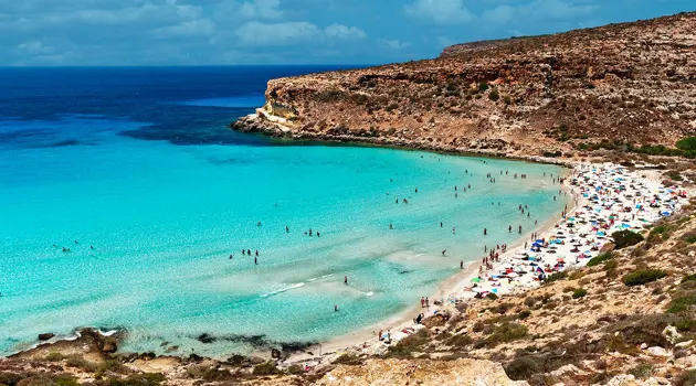 New Rome-Lampedusa flight with HelloFly