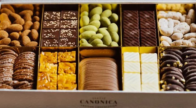 Chocolate on board Emirates