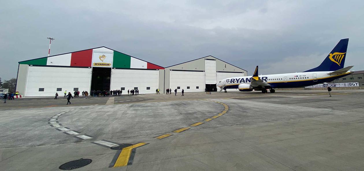 Inaugurazione dei 2 nuovi hangar Ryanair per la manutenzione presso l'aeroporto di Milano Bergamo. Foto: Copyright © Avion Tourism Magazine. 