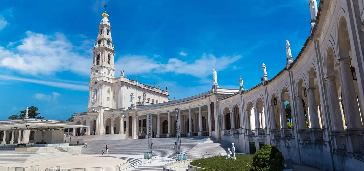 Santuario di Fatima. Foto: Copyright © Sisterscom.com / Depositphotos