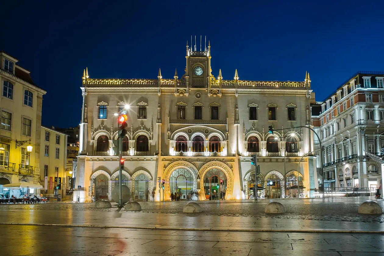 Stazione Rossio di Lisbona. Foto: Copyright © Sisterscom.com / Depositphotos