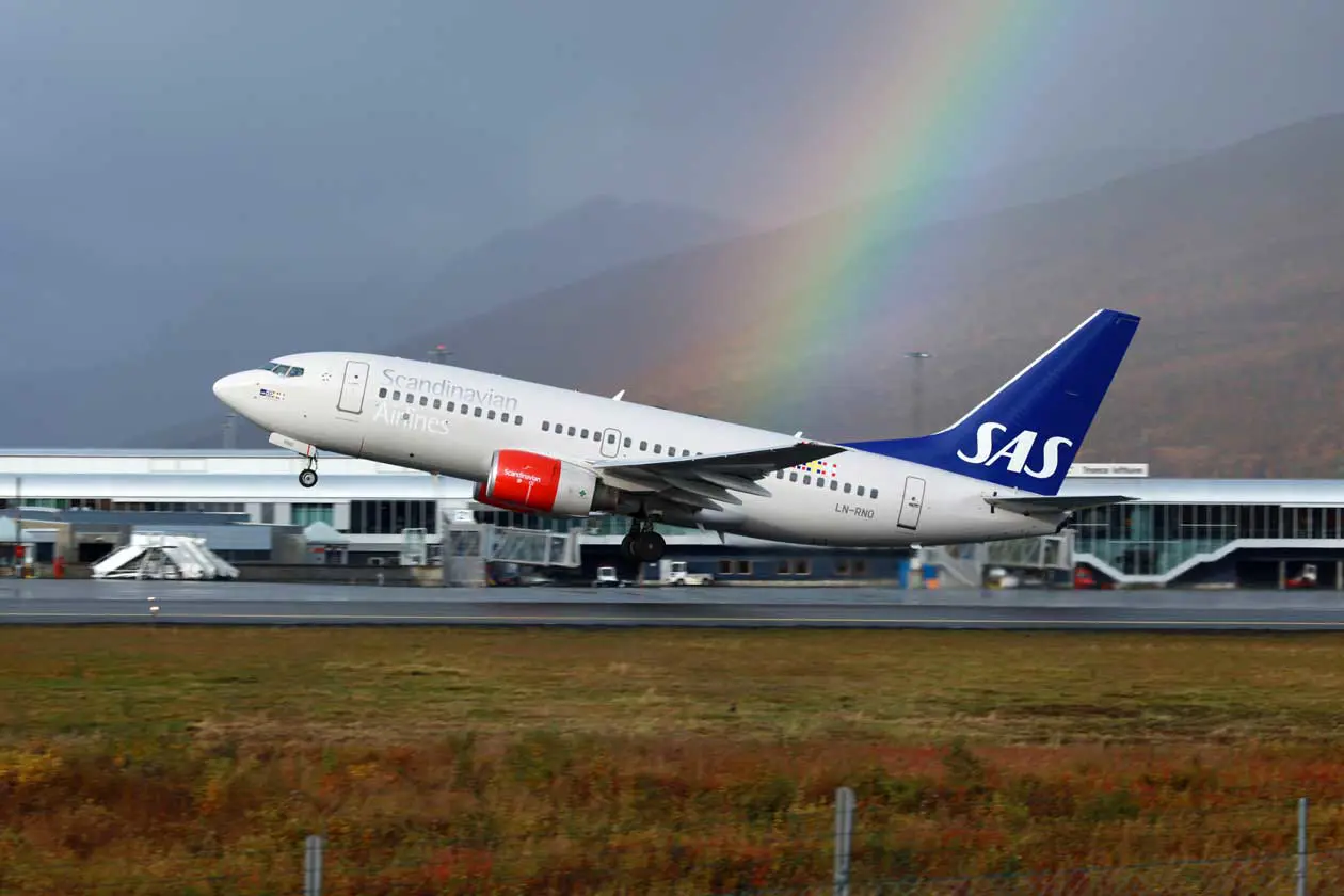 Aeroporto di Tromsø. Foto ad esclusivo uso editoriale: Copyright © Sisterscom.com / Boarding2Now / Depositphotos. 