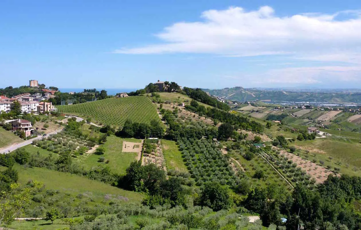 Abruzzo. Copyright © Sisterscom.com / Depositphotos