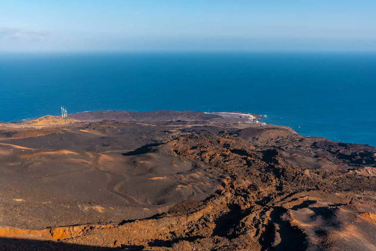 La Palma, Sentiero dei Vulcani. Foto: Copyright © Sisterscom.com, Depositphotos