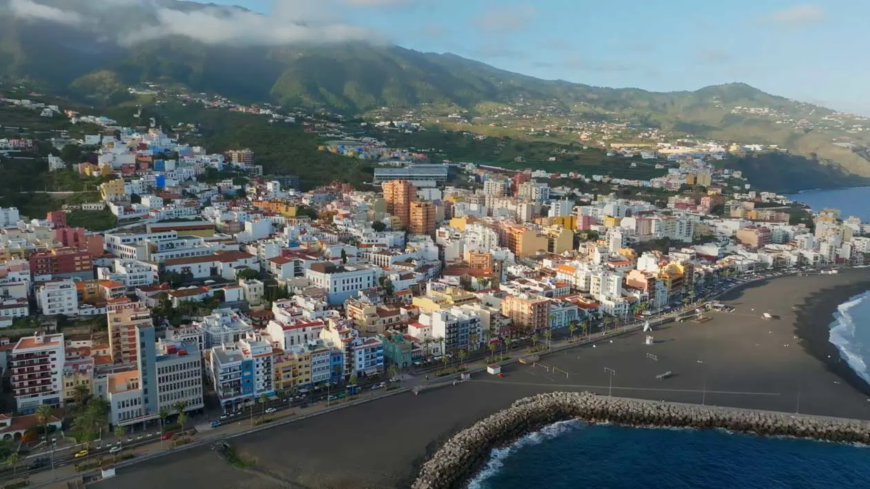 Santa Cruz de La Palma, La Palama. Foto: Copyright © Sisterscom.com, Depositphotos