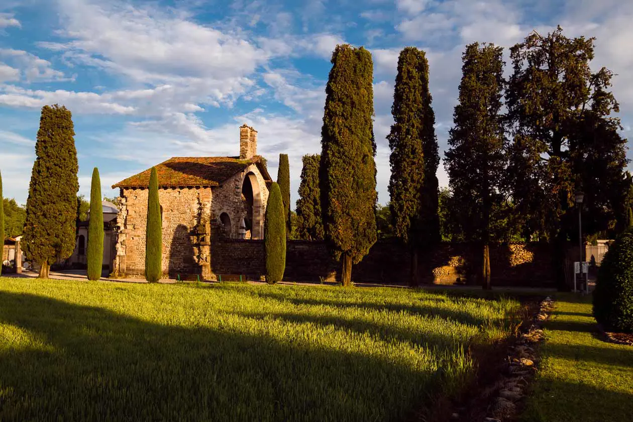 Basilica di Santa Giulia a Bonate Sotto (Bergamo)