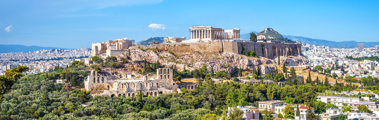La Grecia riapre al turismo