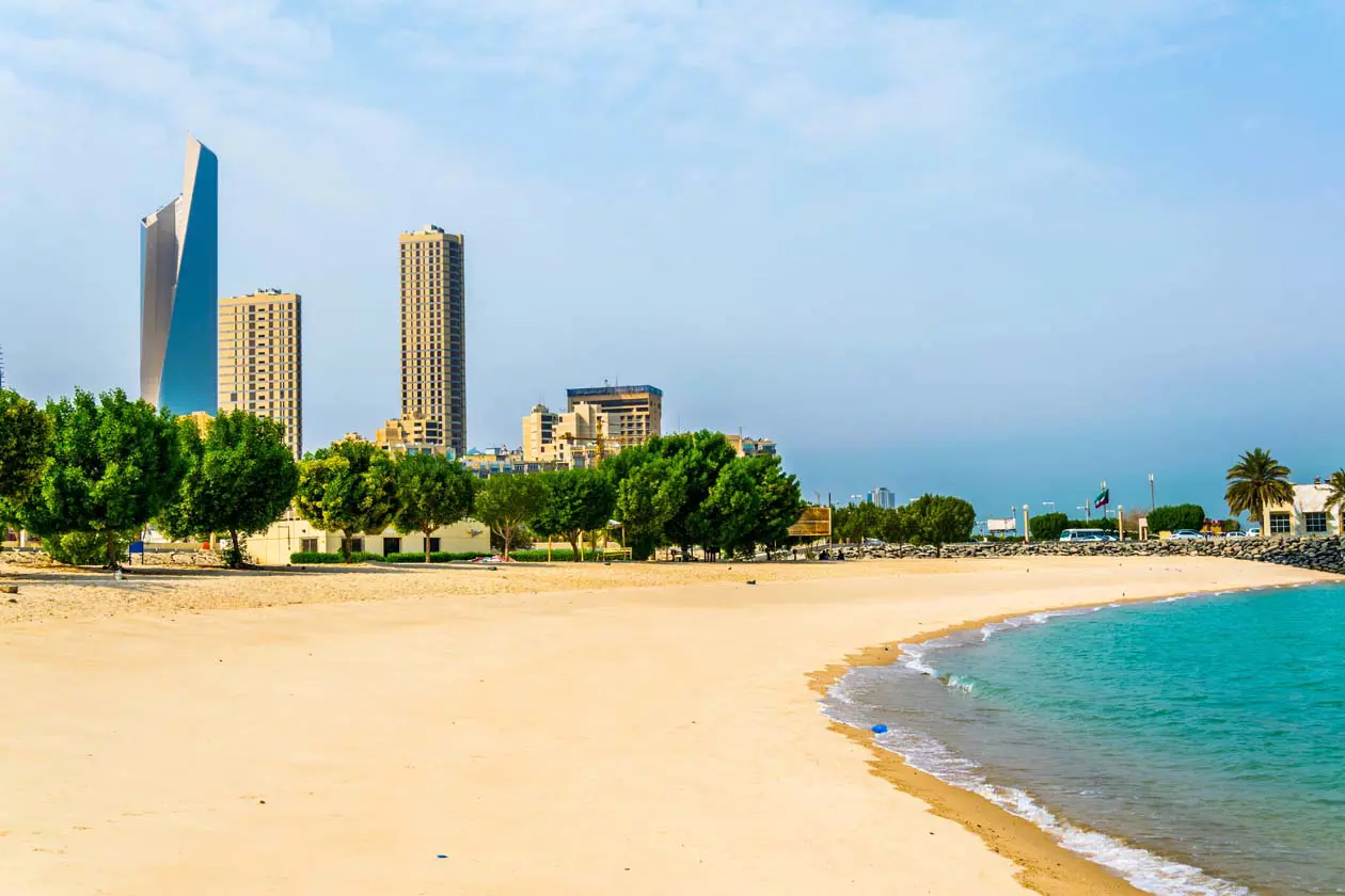 Spiagge a Kuwait City  Foto: Copyright © Sisterscom.com /&nbsp;Depositphotos