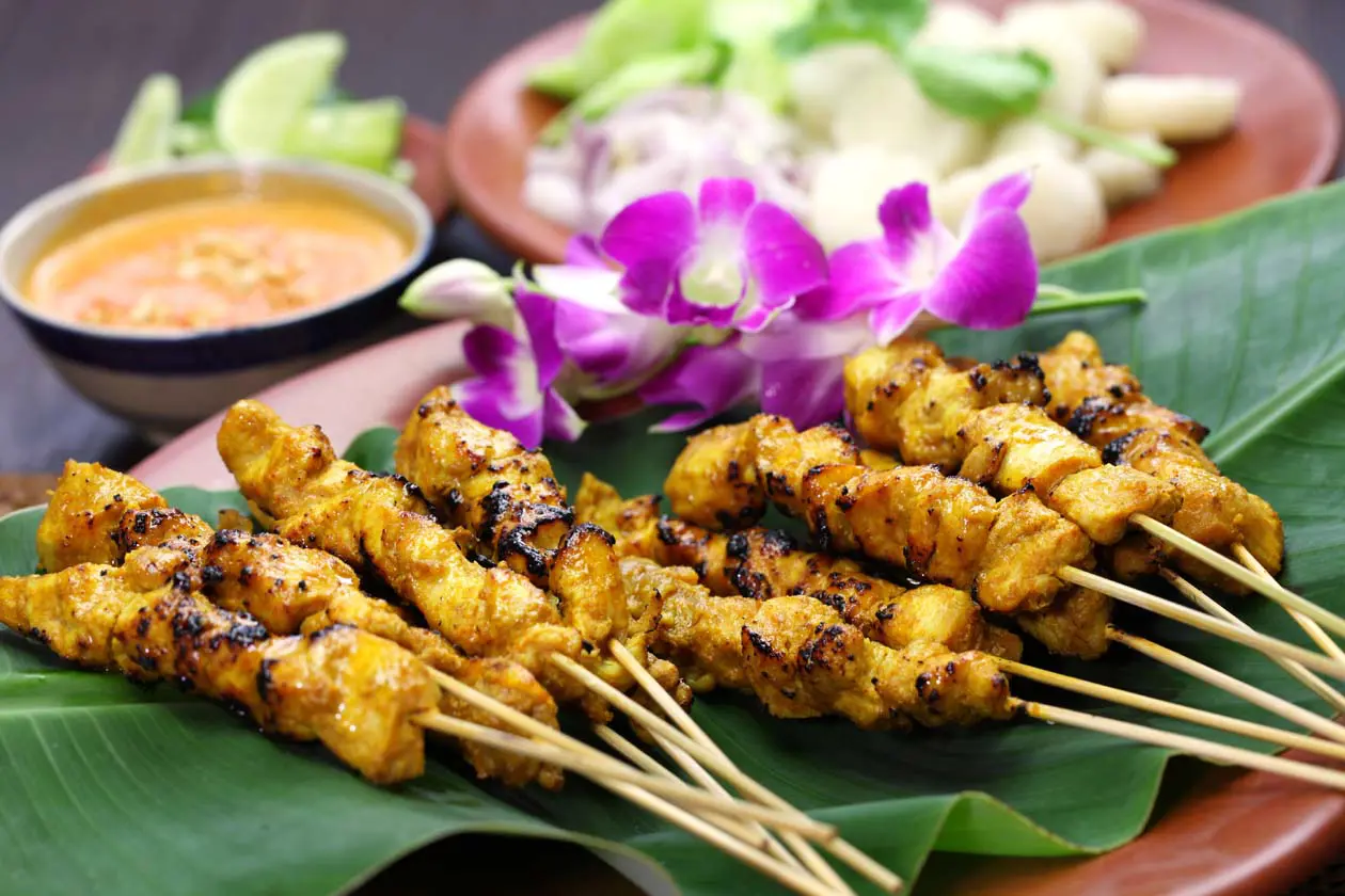 Satay di pollo © Sisterscom.com / Depositphotos