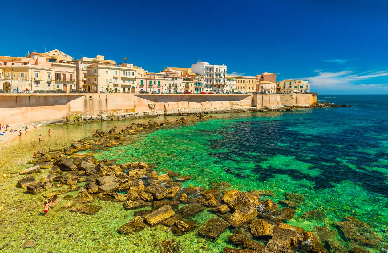 Isola di Ortigia Foto: Copyright © Sisterscom.com / Depositphotos