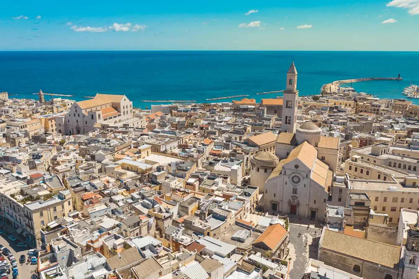 Bari Foto:&nbsp;Copyright ©&nbsp;Sisterscom.com /&nbsp;Shutterstock