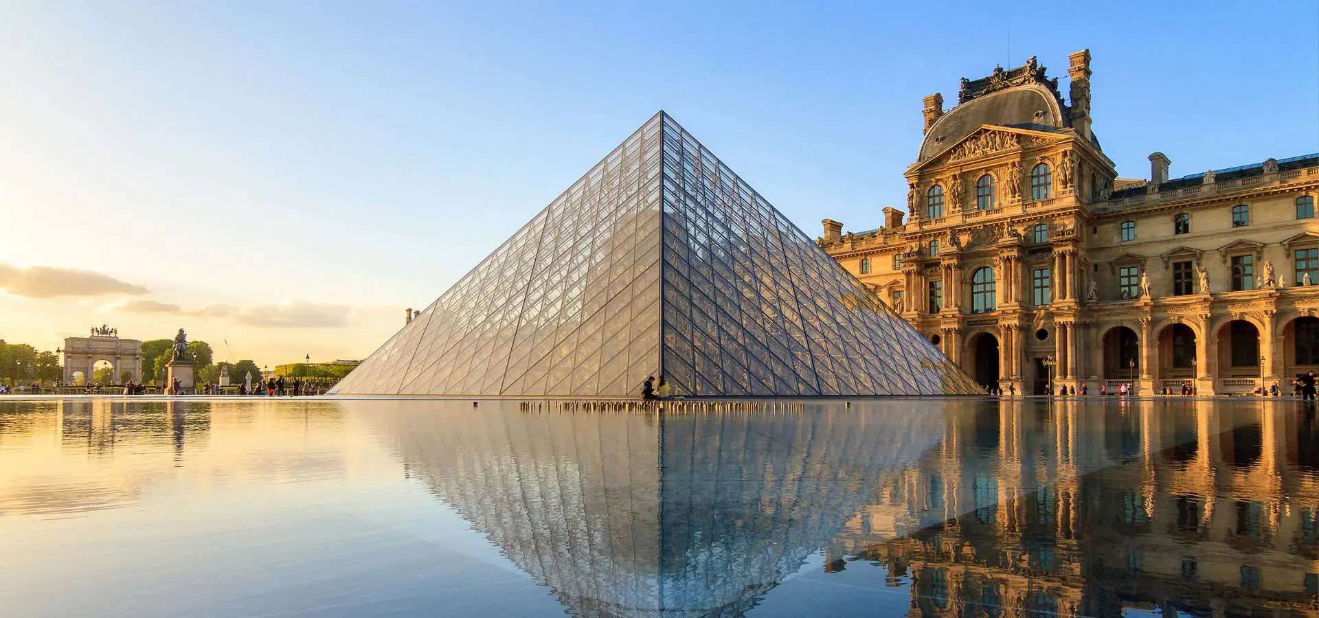 Parigi&nbsp;Copyright © Sisterscom.com /&nbsp;Shutterstock