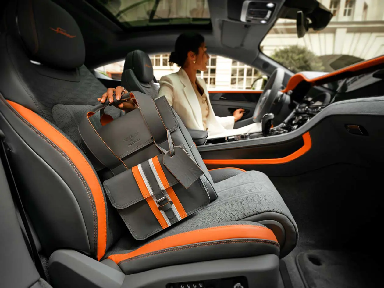 Set di valigie da viaggio di Bentley. Copyright © Bentley
