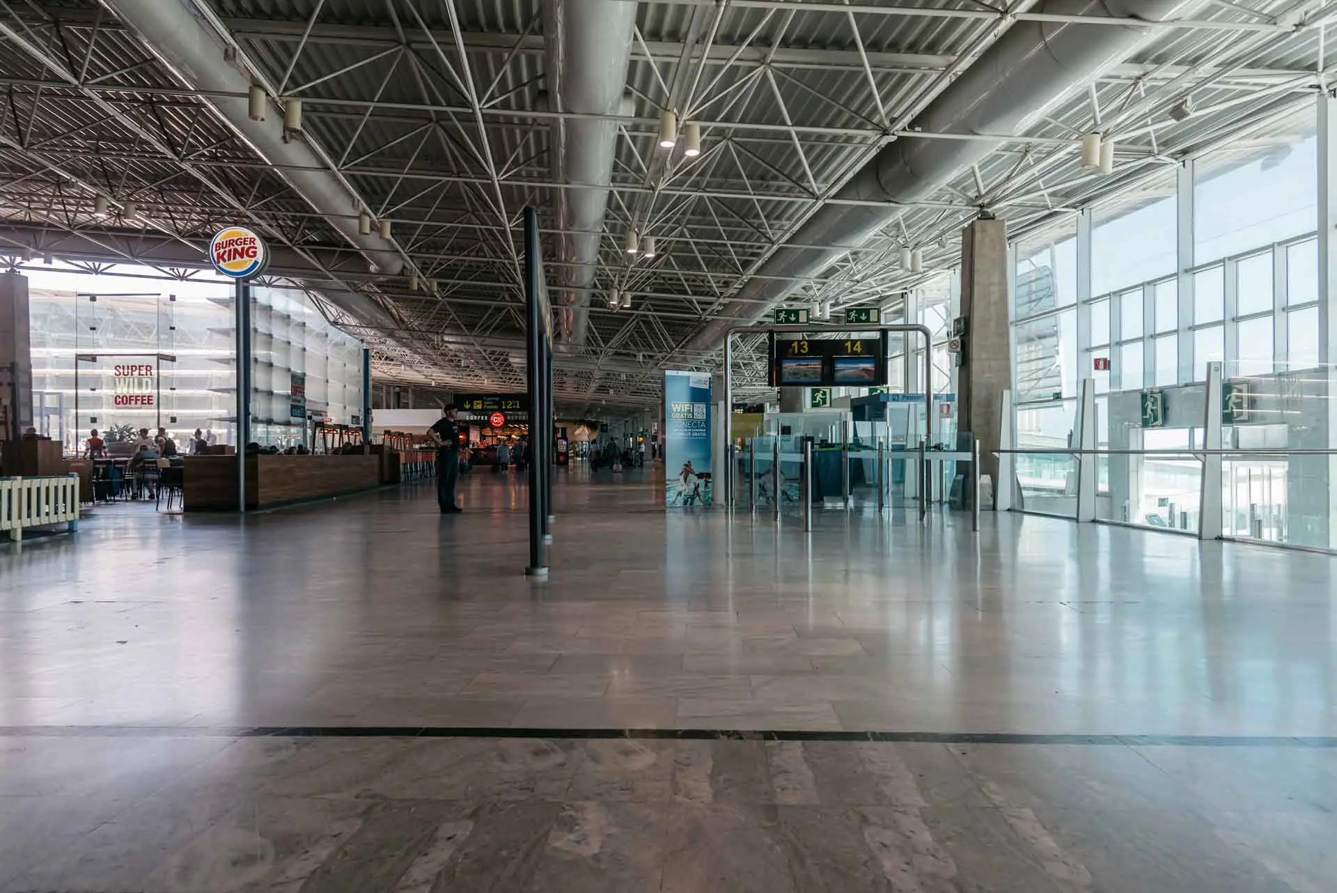 Aeroporto di Fuerteventura Foto: Sisterscom.com / JJFarq / Shutterstock