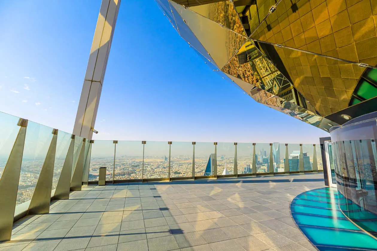 Al Faisaliah Tower - Riyadh, Arabia Saudita Foto: Copyright © Sisterscom.com /&nbsp;Depositphotos