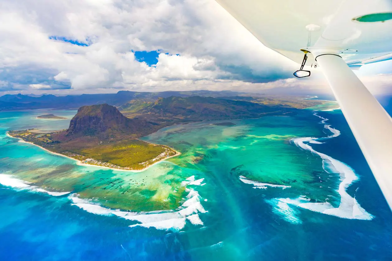 Vista aerea di Mauritius Copyright © Sisterscom.com / Depositphotos