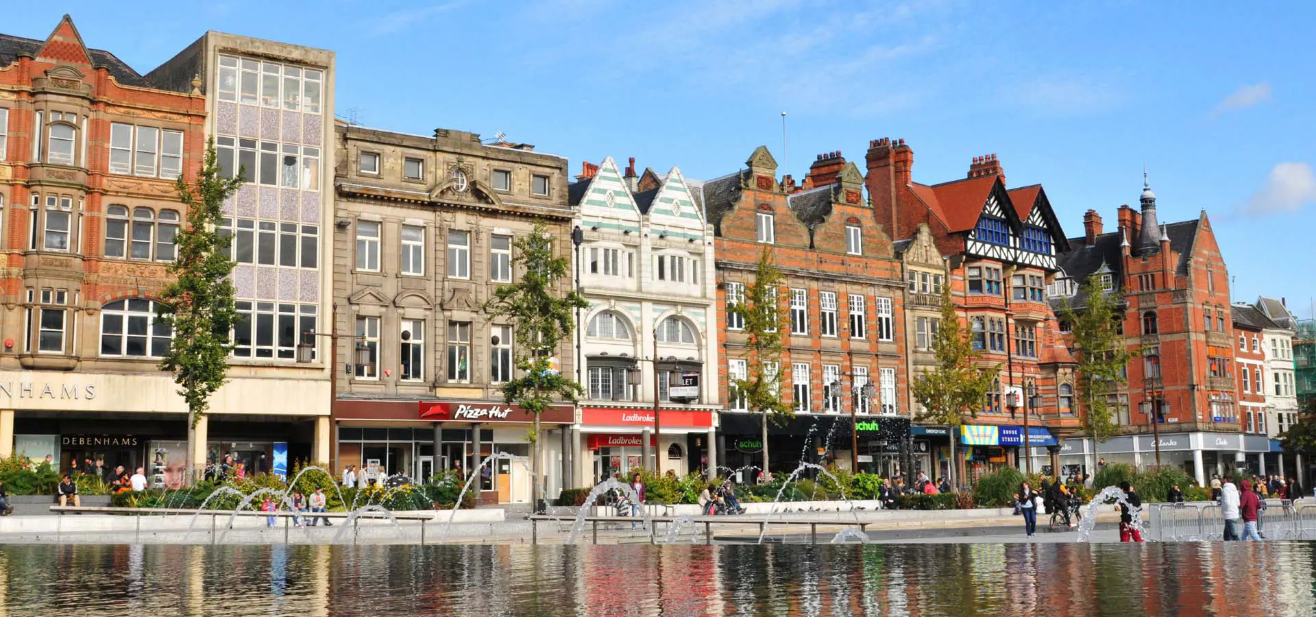 Nottingham - East Midlands&nbsp;Copyright © Sisterscom.com /&nbsp;Shutterstock