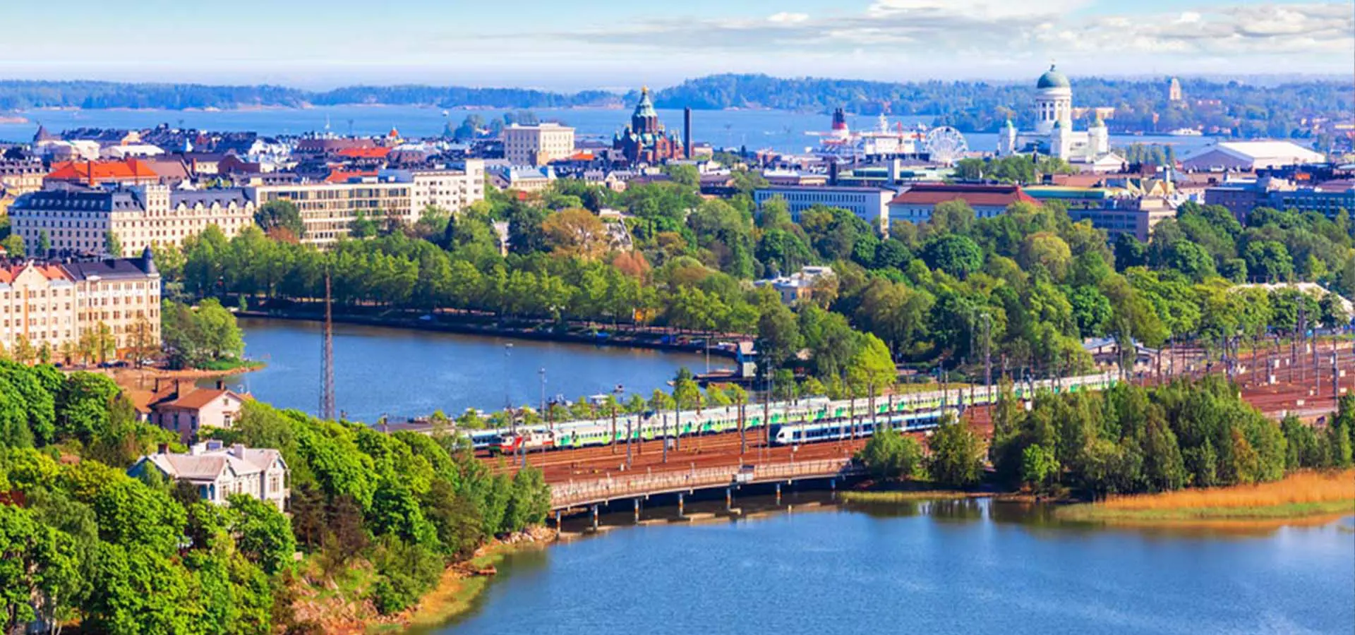 Helsinki:&nbsp;Copyright © Sisterscom.com /&nbsp;Shutterstock