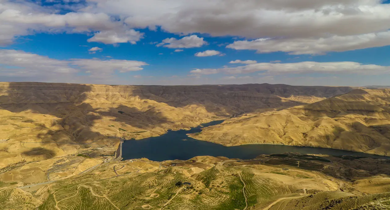 Wadi Al Mujib. Copyright © Sisterscom.com / Shutterstock