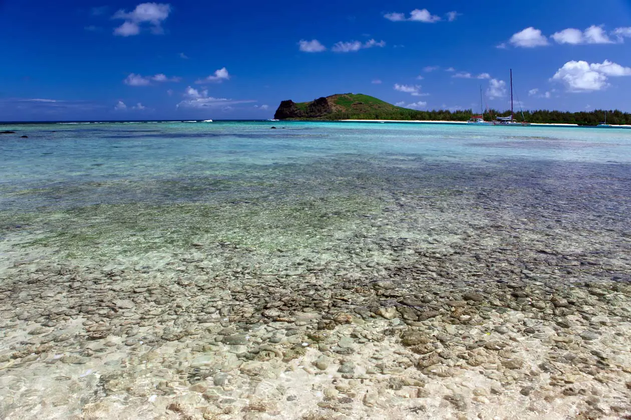 Ile aux Gabriel a Mauritius Copyright © Sisterscom.com / Depositphotos
