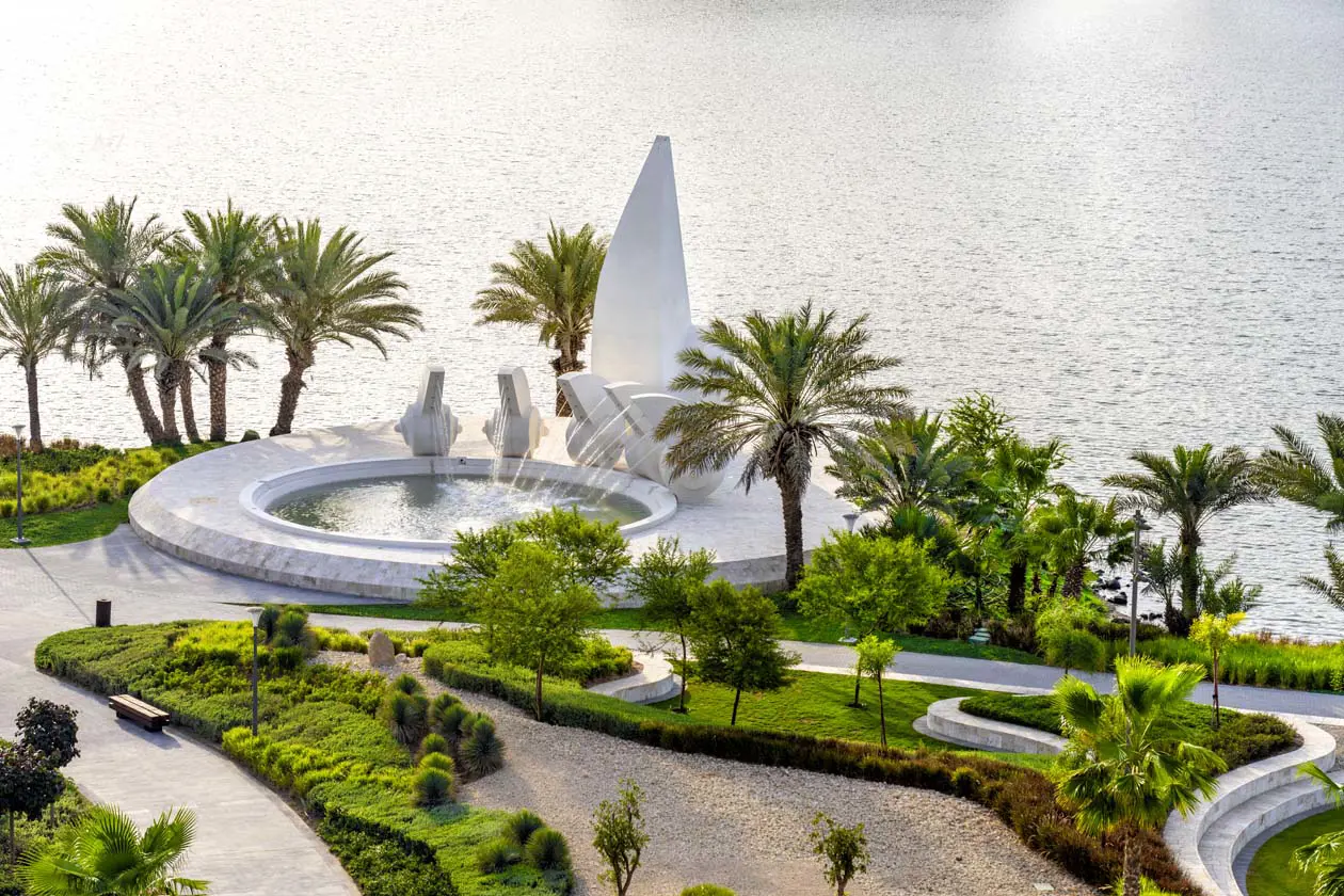 Jeddah Waterfront, fontana-scultura sul mare Foto: Copyright © Sisterscom.com /&nbsp;Depositphotos
