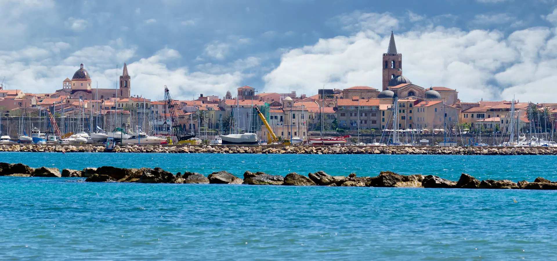 Alghero.&nbsp;Foto:&nbsp;Copyright © Sisterscom.com /&nbsp;Shutterstock