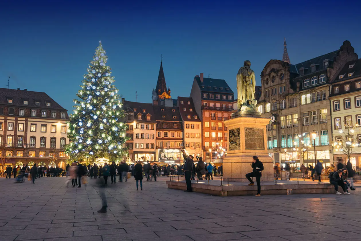 L'atmosfera magica del Natale a Strasburgo.&nbsp;Foto: Sisterscom.com / Shutterstock. 