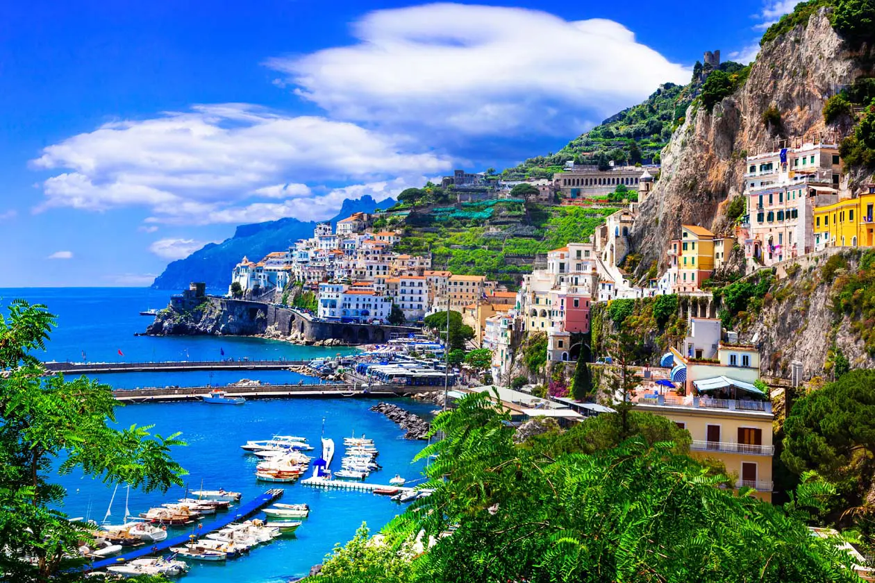 Amalfi Foto: Copyright © Sisterscom.com / Depositphotos